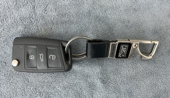 2019 Skoda Octavia LK 1.8 TSI AT, Petrol, Automatic, 18,604 km, Key Close Up