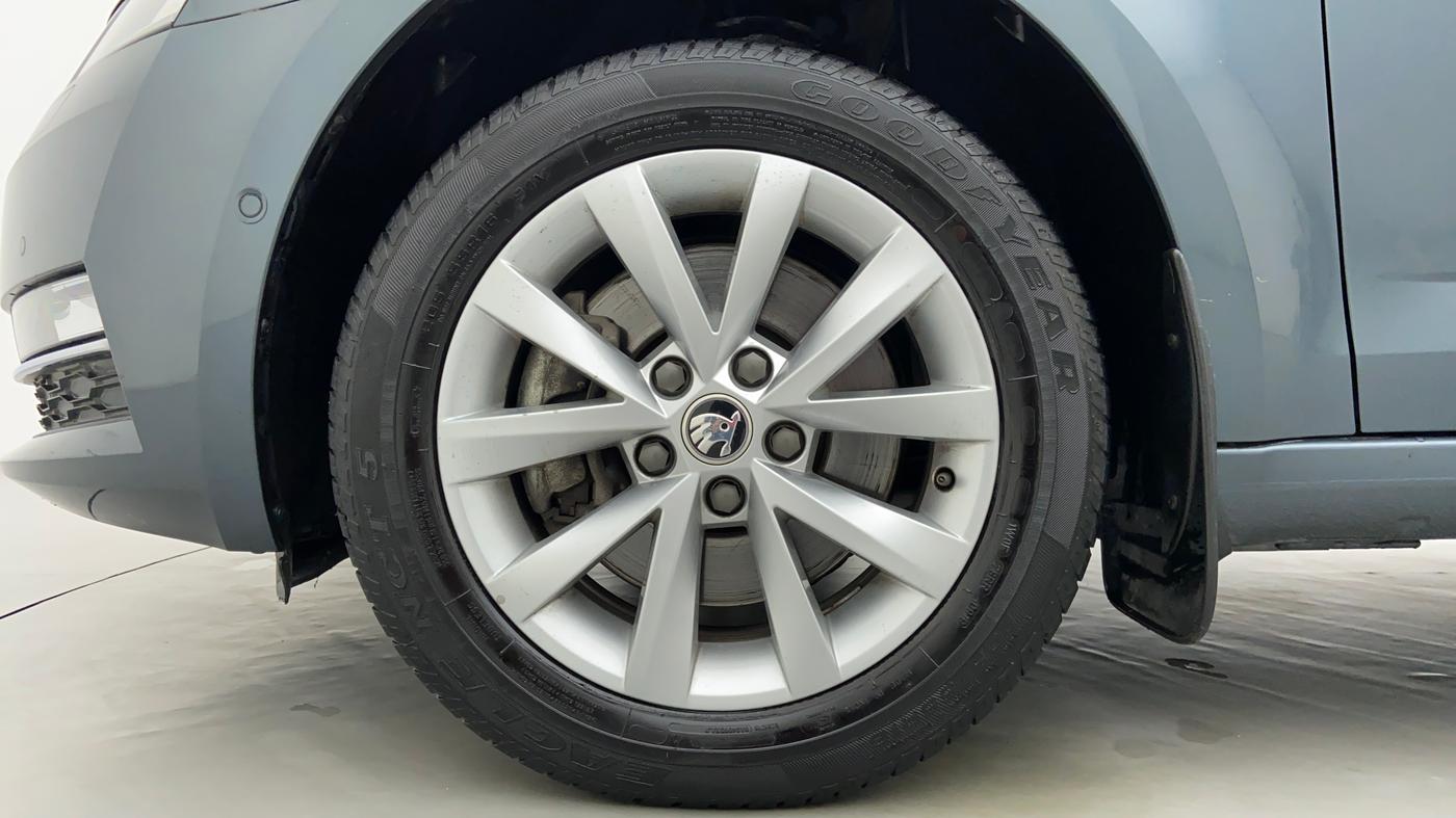 2019 Skoda Octavia LK 1.8 TSI AT, Petrol, Automatic, 18,604 km, Left Front Wheel