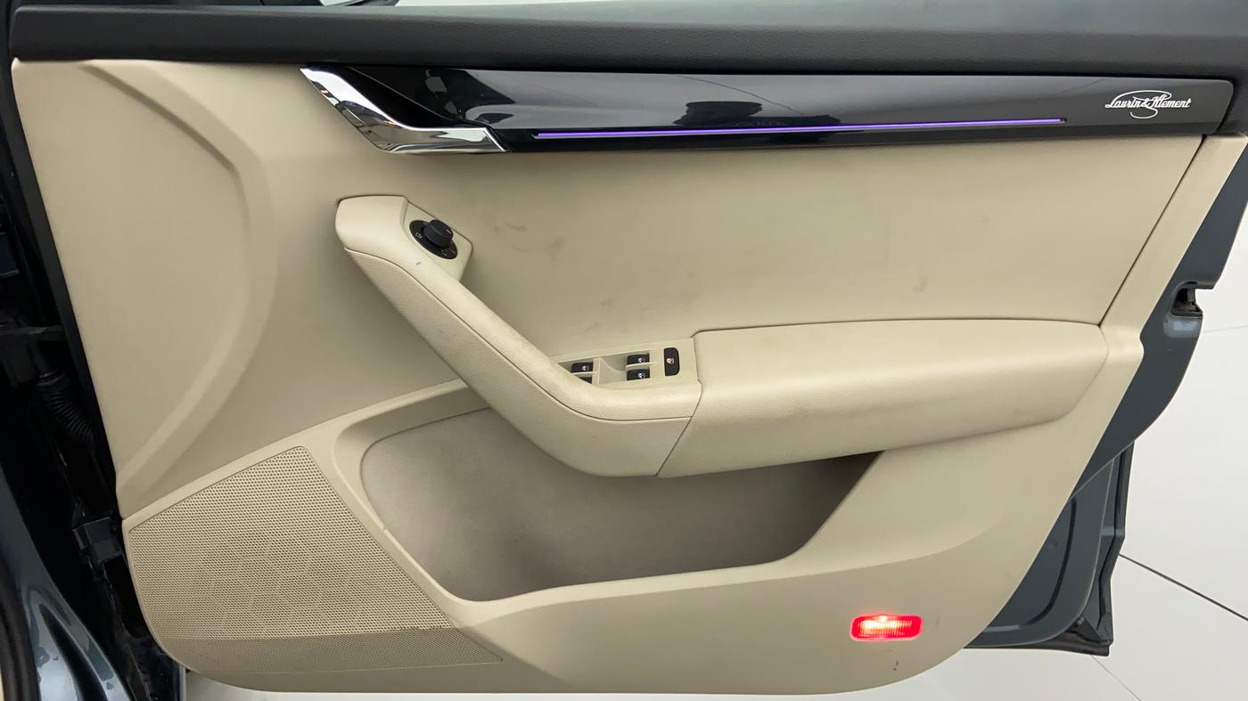 2019 Skoda Octavia LK 1.8 TSI AT, Petrol, Automatic, 18,604 km, Driver Side Door Panels Control