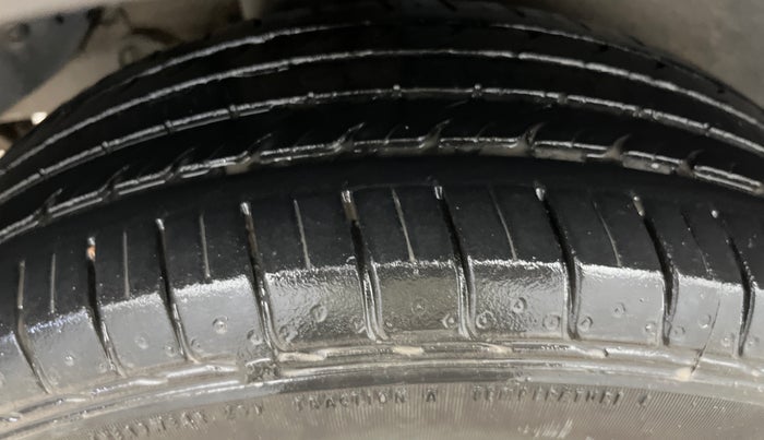 2016 Hyundai Creta S 1.6 PETROL, Petrol, Manual, 98,540 km, Right Rear Tyre Tread