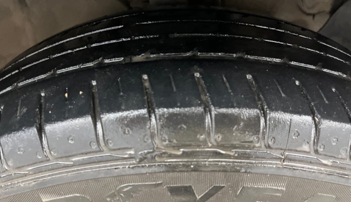 2016 Hyundai Creta S 1.6 PETROL, Petrol, Manual, 98,540 km, Right Front Tyre Tread