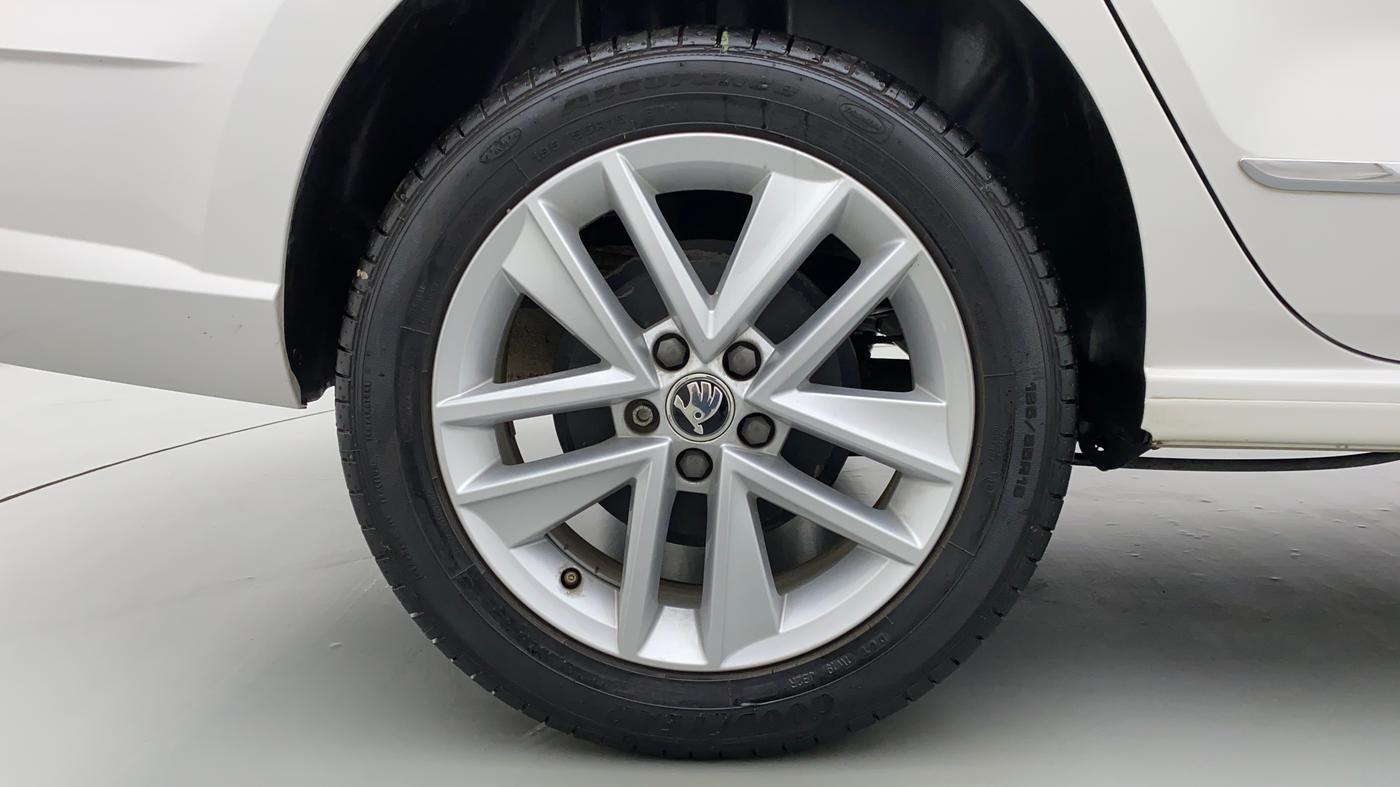 2021 Skoda Rapid STYLE 1.0 AT, Petrol, Automatic, 3,458 km, Right Rear Wheel