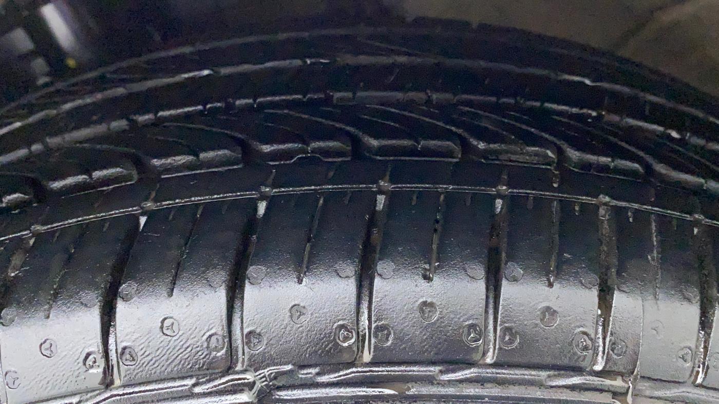 2021 Skoda Rapid STYLE 1.0 AT, Petrol, Automatic, 3,458 km, Right Rear Tyre Tread