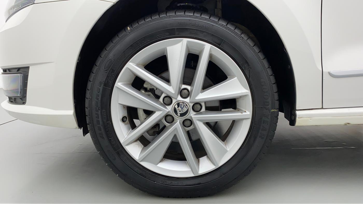 2021 Skoda Rapid STYLE 1.0 AT, Petrol, Automatic, 3,458 km, Left Front Wheel