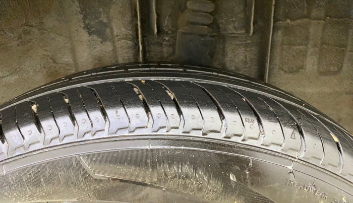 2021 Nissan MAGNITE XV PREMIUM TURBO (O), Petrol, Manual, 86,442 km, Left Rear Tyre Tread