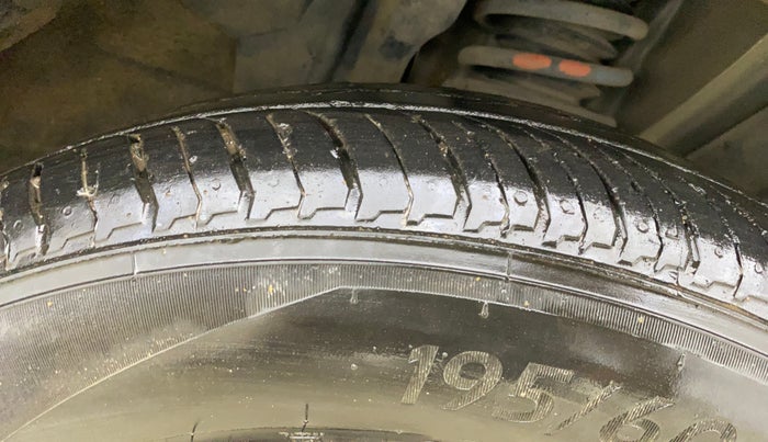 2021 Nissan MAGNITE XV PREMIUM TURBO (O), Petrol, Manual, 86,442 km, Right Front Tyre Tread