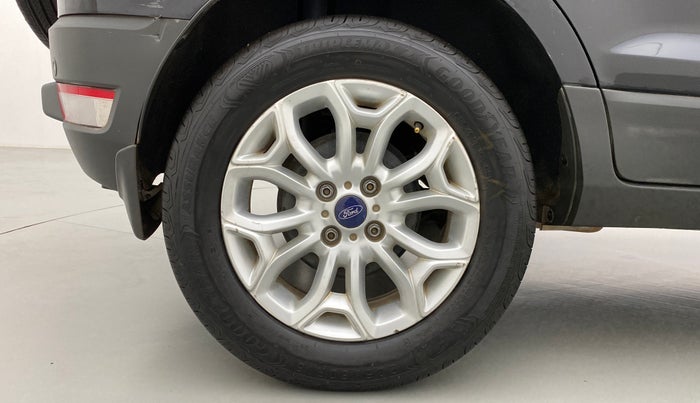 2014 Ford Ecosport 1.5 TITANIUM TI VCT AT, Petrol, Automatic, 66,514 km, Right Rear Wheel