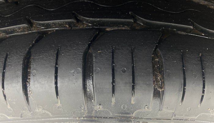 2022 Hyundai Verna SX (O) 1.5 CRDI AT, Diesel, Automatic, 88,680 km, Right Rear Tyre Tread