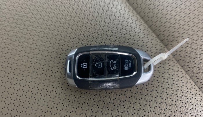 2022 Hyundai Verna SX (O) 1.5 CRDI AT, Diesel, Automatic, 88,680 km, Key Close Up