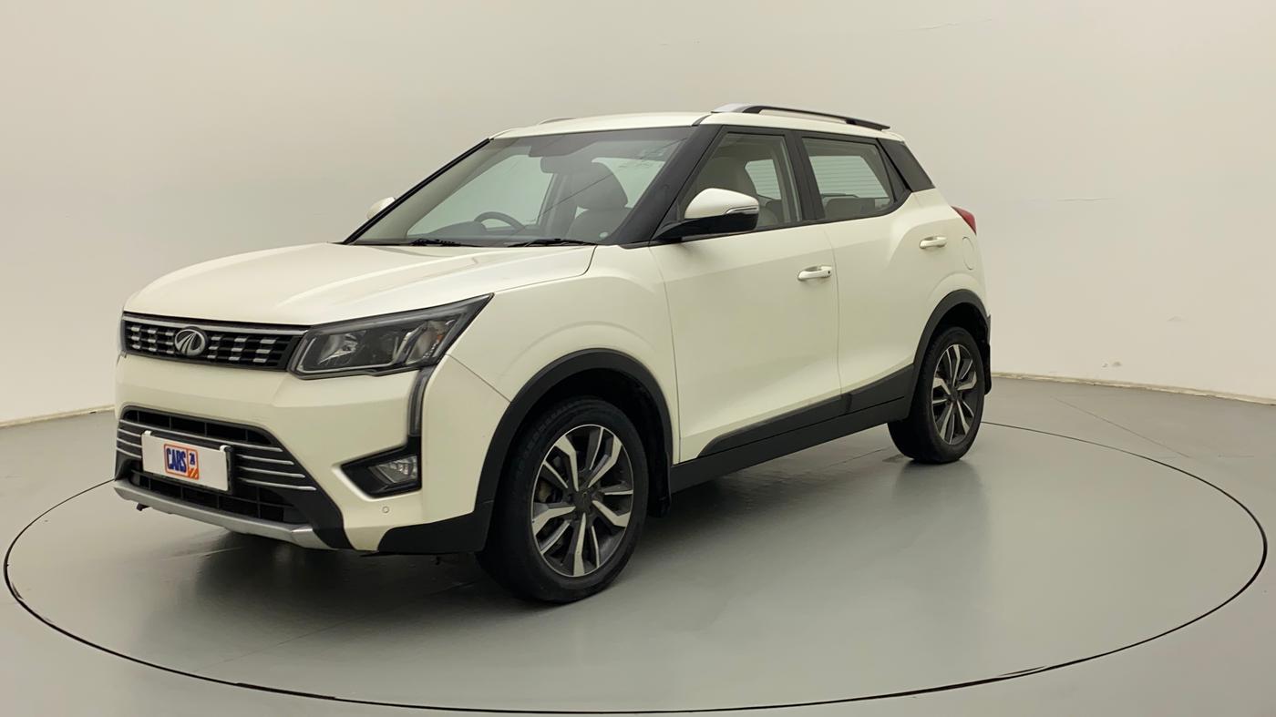 2019 Mahindra XUV300 W8 (O) 1.2 PETROL, Petrol, Manual, 48,244 km, Left Front Diagonal