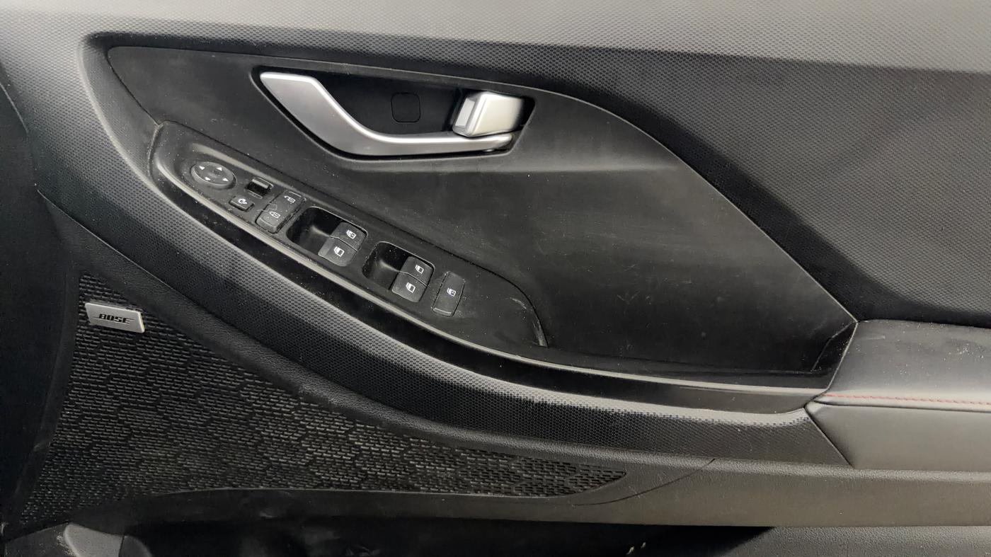 2023 Hyundai Creta SX (O) 1.5 Diesel AT Knight Edition, Diesel, Automatic, 72,509 km, Driver Side Door Panels Control
