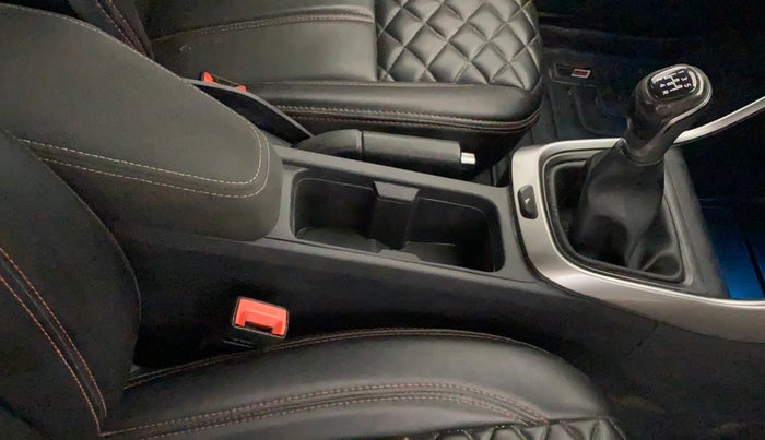 2020 Tata ALTROZ XZ PETROL, Petrol, Manual, 71,504 km, Gear Lever
