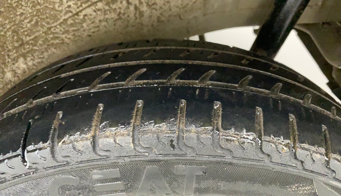 2012 Maruti Wagon R 1.0 VXI, Petrol, Manual, 34,187 km, Left Rear Tyre Tread