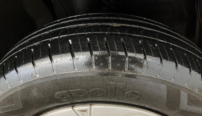 2022 Tata PUNCH ADVENTURE AMT, Petrol, Automatic, 16,344 km, Right Front Tyre Tread