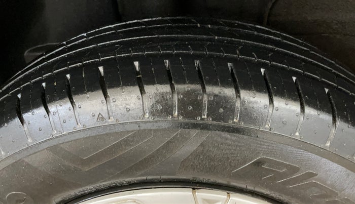 2022 Tata PUNCH ADVENTURE AMT, Petrol, Automatic, 16,344 km, Right Rear Tyre Tread