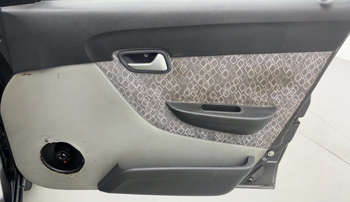 2016 Maruti Alto 800 LXI, Petrol, Manual, 25,201 km, Driver Side Door Panels Control
