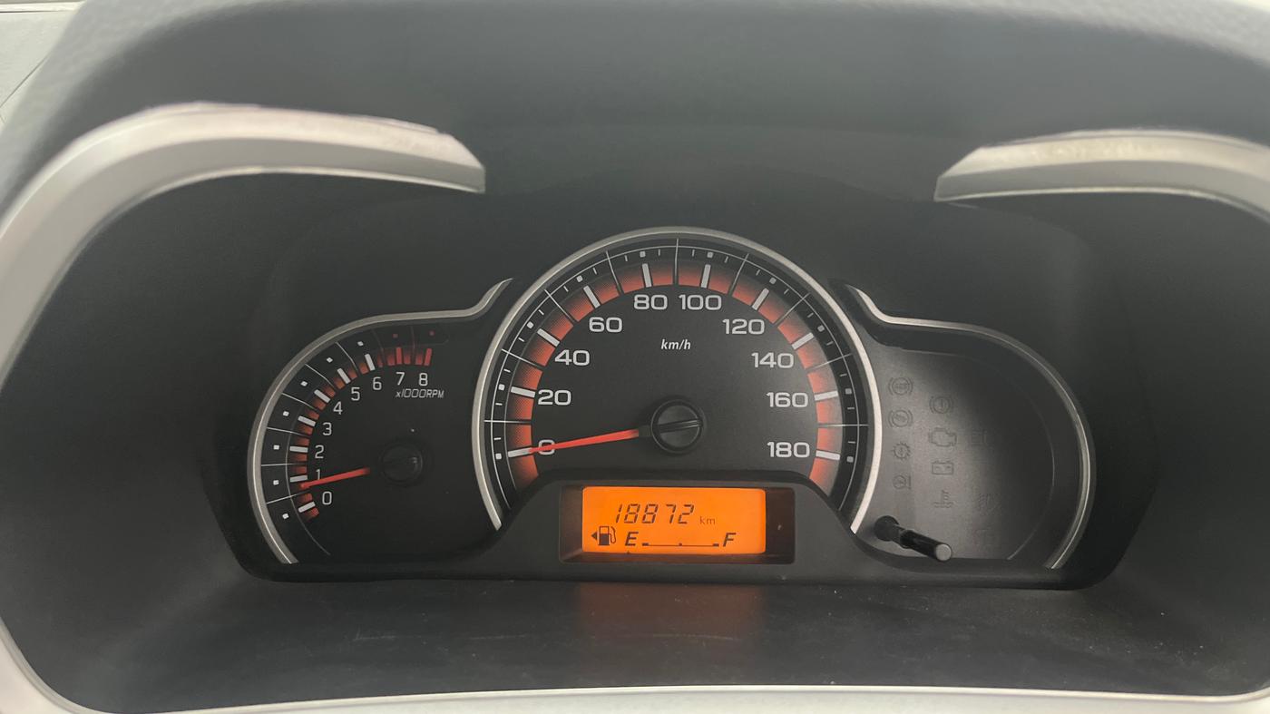 2016 Maruti Alto K10 VXI, Petrol, Manual, 18,871 km, Odometer Image