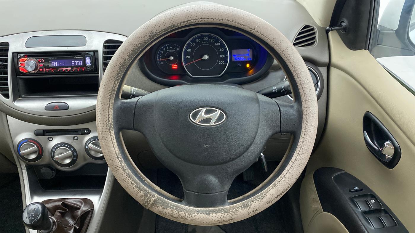 2013 Hyundai i10 MAGNA 1.1 IRDE2, Petrol, Manual, 39,265 km, Steering Wheel Close Up