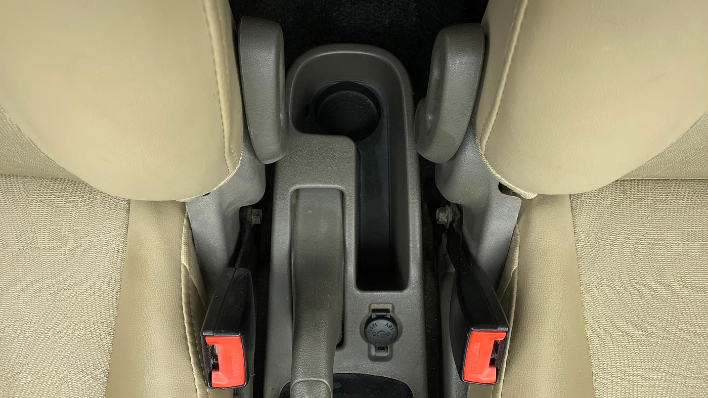 2013 Hyundai i10 MAGNA 1.1 IRDE2, Petrol, Manual, 39,265 km, Driver Side Adjustment Panel