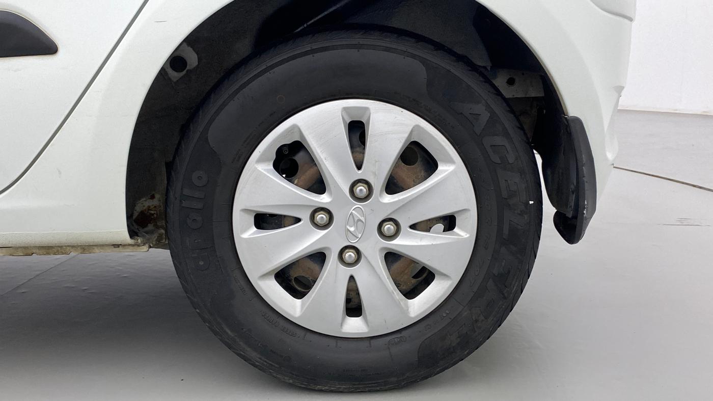 2013 Hyundai i10 MAGNA 1.1 IRDE2, Petrol, Manual, 39,265 km, Left Rear Wheel