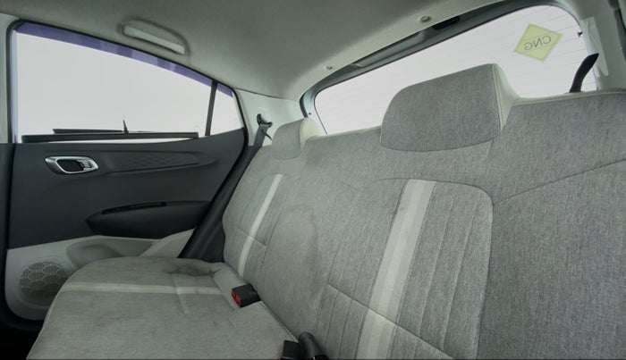 2020 Hyundai GRAND I10 NIOS SPORTZ CNG MT, CNG, Manual, 79,701 km, Right Side Rear Door Cabin