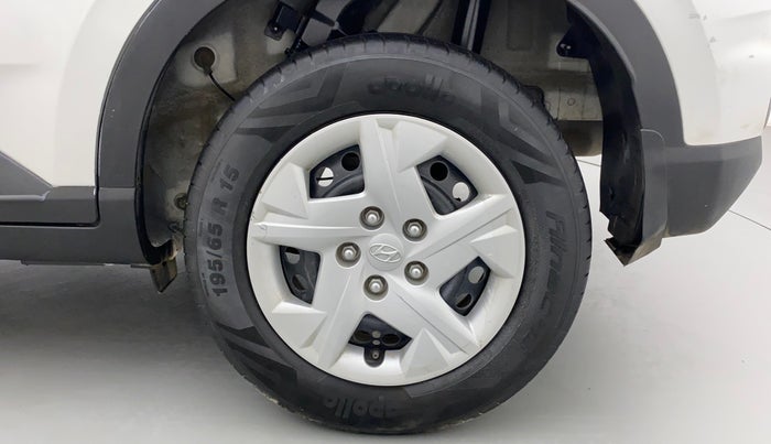 2020 Hyundai VENUE S 1.2, Petrol, Manual, 44,128 km, Left Rear Wheel