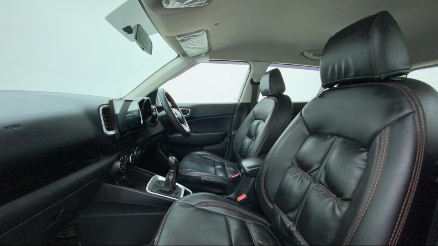 2020 Hyundai VENUE S 1.2, Petrol, Manual, 44,128 km, Right Side Front Door Cabin