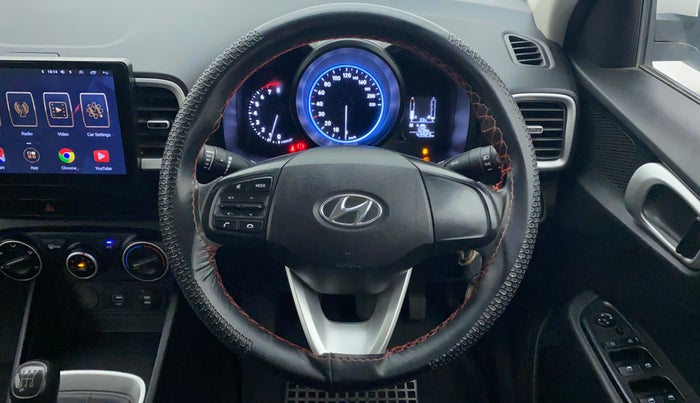 2020 Hyundai VENUE S 1.2, Petrol, Manual, 44,128 km, Steering Wheel Close Up