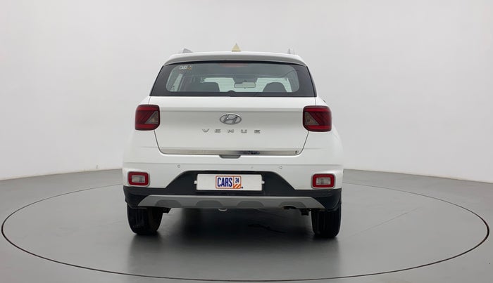 2020 Hyundai VENUE S 1.2, Petrol, Manual, 44,128 km, Back/Rear