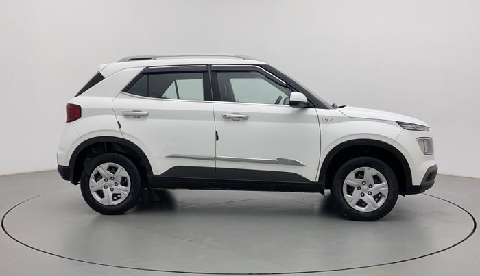 2020 Hyundai VENUE S 1.2, Petrol, Manual, 44,128 km, Right Side View