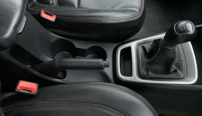 2020 Hyundai VENUE S 1.2, Petrol, Manual, 44,128 km, Gear Lever