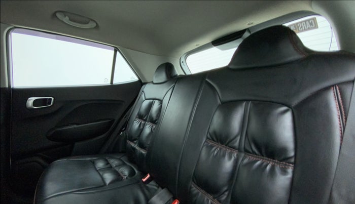 2020 Hyundai VENUE S 1.2, Petrol, Manual, 44,128 km, Right Side Rear Door Cabin