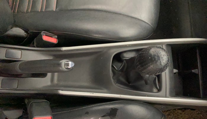 2017 Maruti Baleno DELTA DIESEL 1.3, Diesel, Manual, 1,15,887 km, Gear Lever