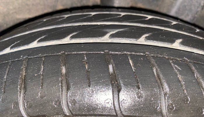 2022 Hyundai GRAND I10 NIOS ASTA 1.2 KAPPA VTVT, Petrol, Manual, 25,782 km, Left Rear Tyre Tread