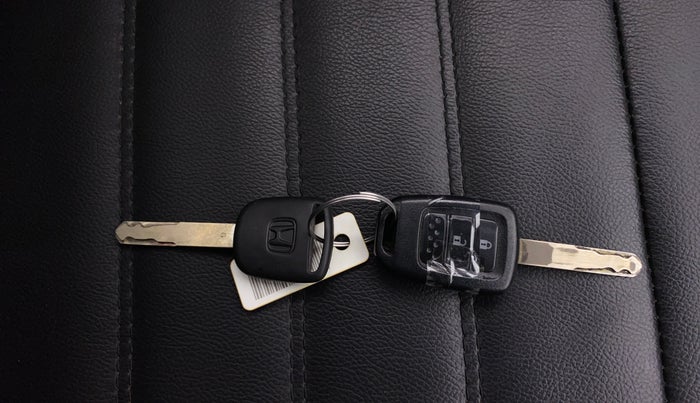 2019 Honda WR-V 1.2L I-VTEC VX MT, Petrol, Manual, 51,942 km, Key Close Up