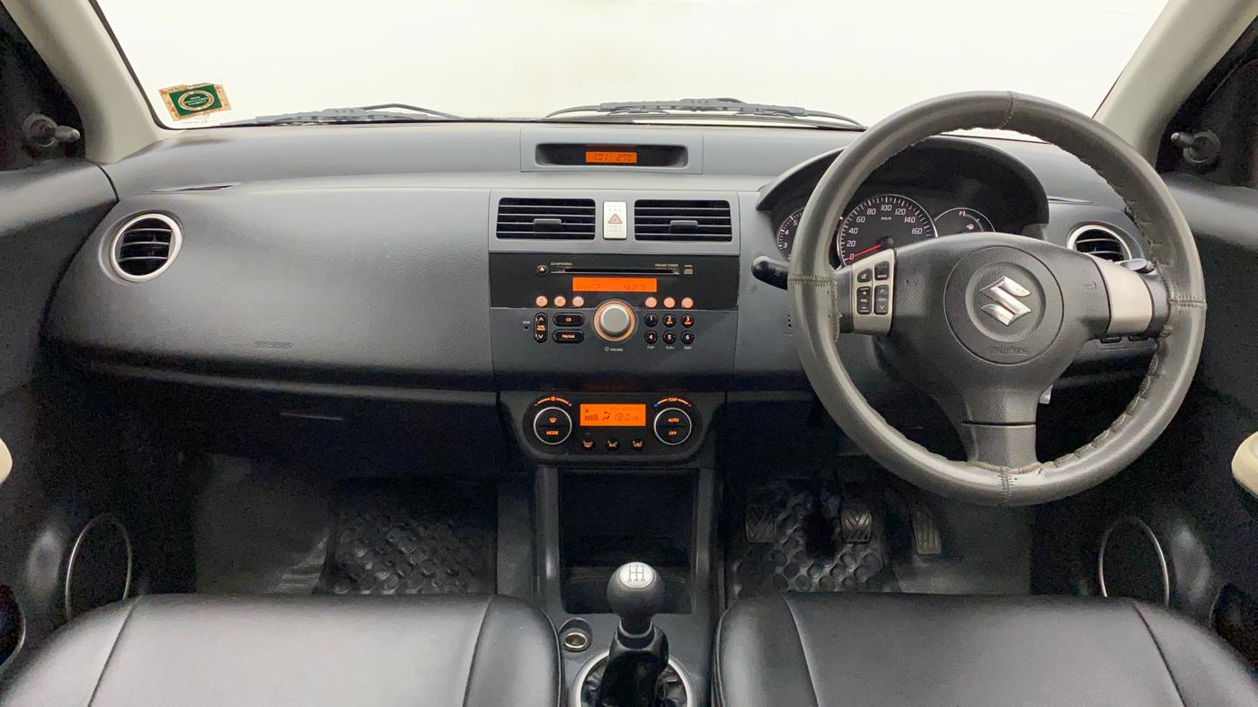 2012 Maruti Swift Dzire ZXI, Petrol, Manual, 36,201 km, Dashboard