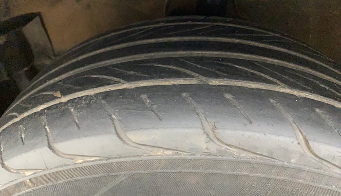 2012 Maruti Swift Dzire ZXI, Petrol, Manual, 36,201 km, Left Front Tyre Tread