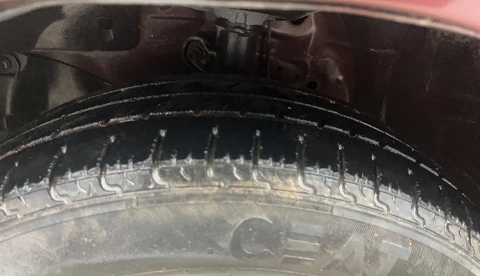 2014 Honda Amaze 1.2L I-VTEC S, Petrol, Manual, 57,678 km, Left Front Tyre Tread