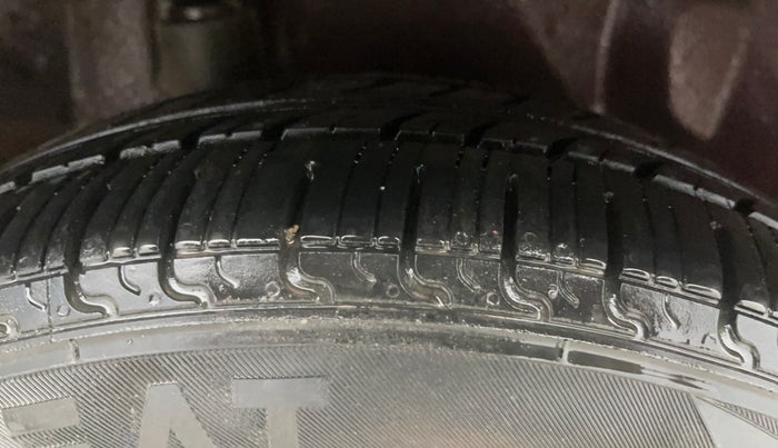 2014 Honda Amaze 1.2L I-VTEC S, Petrol, Manual, 57,678 km, Right Rear Tyre Tread