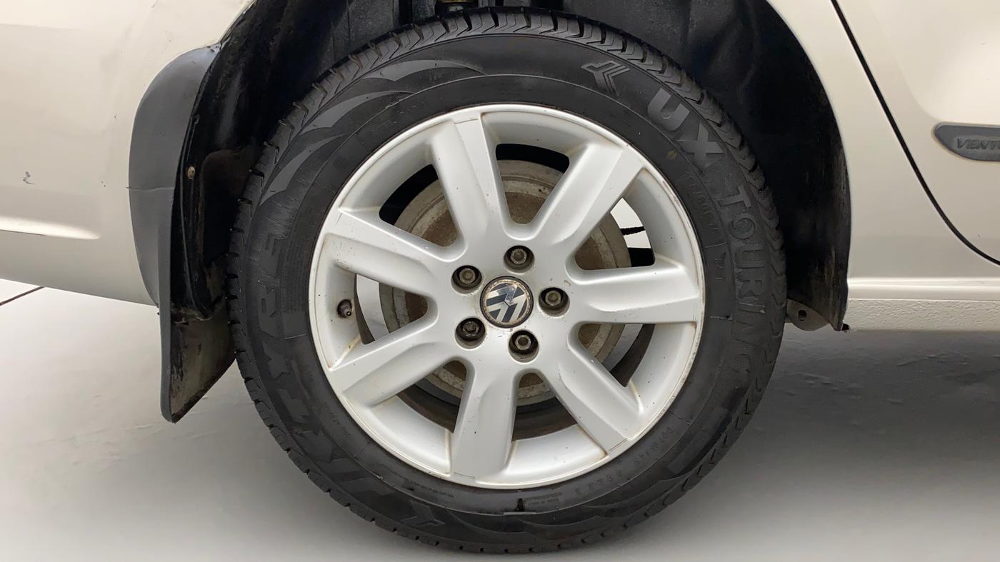 2011 Volkswagen Vento HIGHLINE 1.6 MPI, Petrol, Manual, 97,769 km, Right Rear Wheel