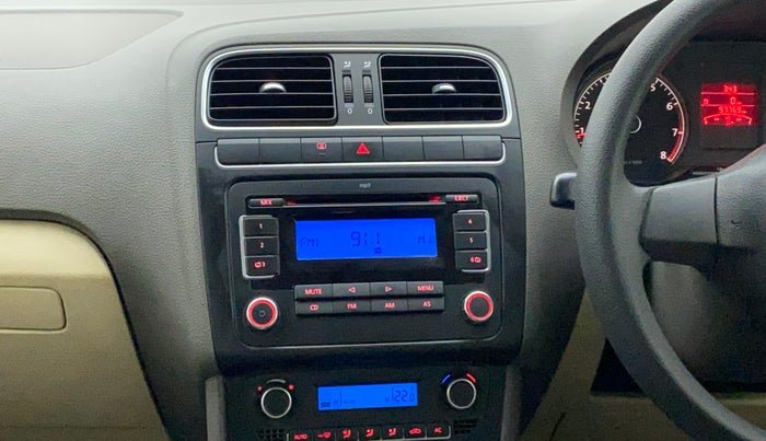2011 Volkswagen Vento HIGHLINE 1.6 MPI, Petrol, Manual, 97,769 km, Air Conditioner