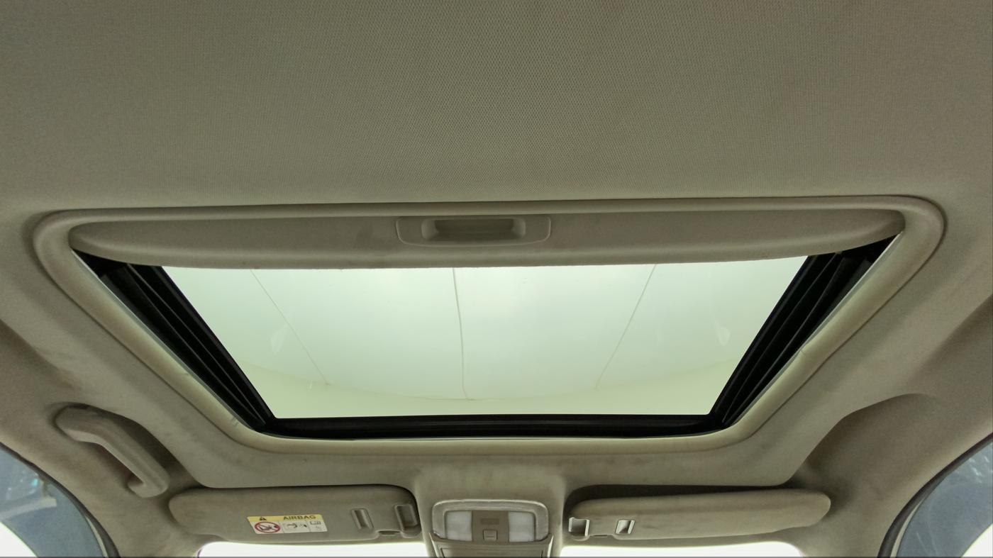 2019 Mahindra XUV500 W11 (O) AT, Diesel, Automatic, 87,992 km, Moonroof/ Sunroof
