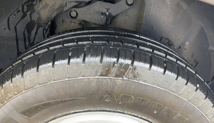 2022 Tata Safari XM, Diesel, Manual, 28,697 km, Left Rear Tyre Tread