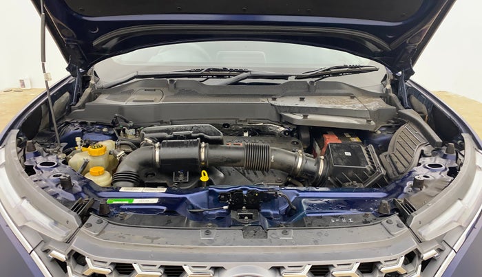 2022 Tata Safari XM, Diesel, Manual, 28,697 km, Engine View