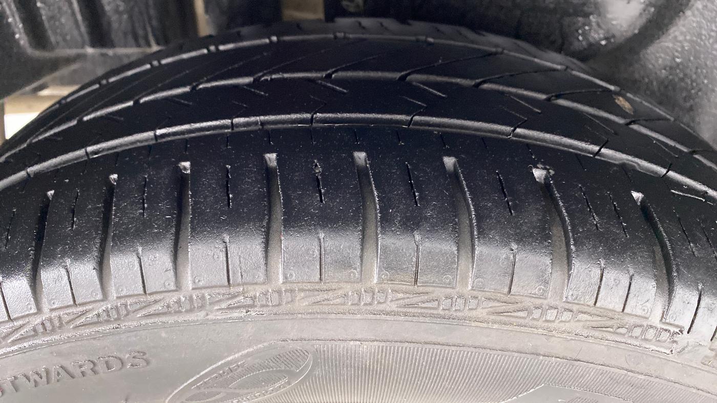 2015 Maruti Swift Dzire ZXI 1.2 BS IV, Petrol, Manual, 23,287 km, Right Rear Tyre Tread