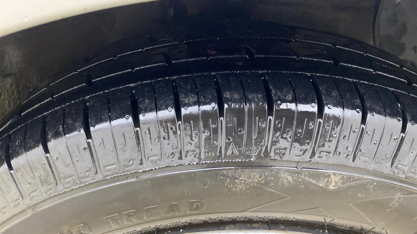 2015 Hyundai Xcent S 1.2, Petrol, Manual, 66,918 km, Right Front Tyre Tread