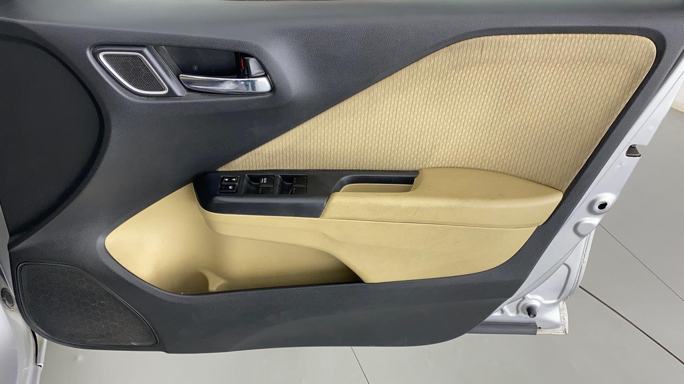 2017 Honda City 1.5L I-VTEC V MT, Petrol, Manual, 84,068 km, Driver Side Door Panels Control