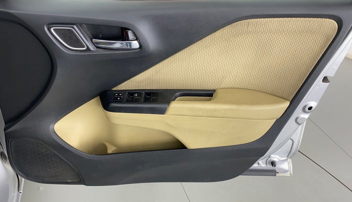 2017 Honda City 1.5L I-VTEC V MT, Petrol, Manual, 84,068 km, Driver Side Door Panels Control