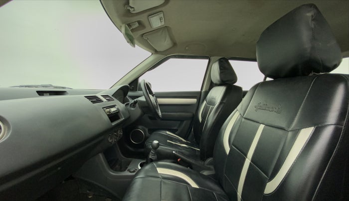 2011 Maruti Swift VXI D, Petrol, Manual, 77,068 km, Right Side Front Door Cabin