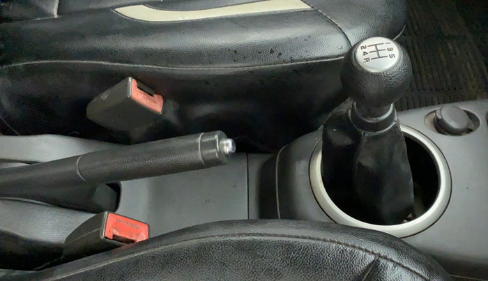 2011 Maruti Swift VXI D, Petrol, Manual, 77,068 km, Gear Lever